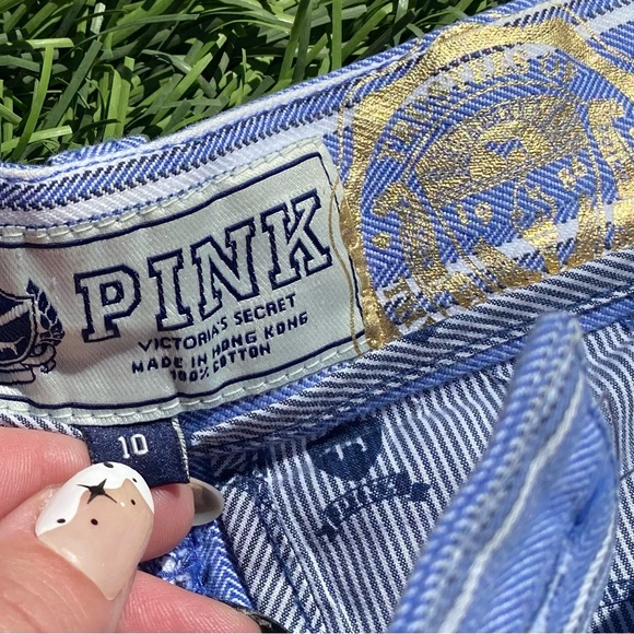PINK Victorias Secret Sz-10 blue & white striped shorts with cuff - Picture 5 of 5